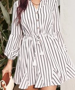 CUPSHE Dulce Long Sleeve Tassel Mid Length Dress Dresses