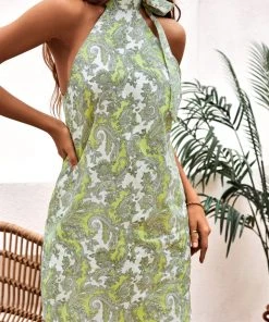 CUPSHE Karmen Paisley Loose Waisted A-Shape Dress Dresses