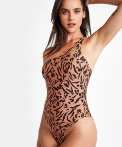 CUPSHE Love Struck Asymmetrical One Piece