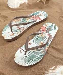 CUPSHE Leopard Tropical Print Flip Flops