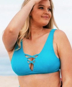 CUPSHE Swimwear UP TO 70% OFF Cynthia Plunge Back Tie Plus Size Bikini Top