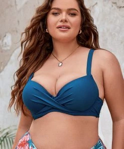 CUPSHE Elsa Criss Cross Ruched Plus Size Bikini Top Swimwear BOGO 40% OFF