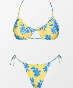 CUPSHE Bold Blooms Tie Bralette And Extra Cheeky Hipster Bikini Set