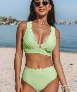CUPSHE Swimwear BOGO 40% OFF Strawberry Field Scalloped Tall Tri And Hipster Bikini Set