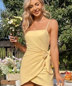 CUPSHE Brooklynn Fitted Waist Adjustable Straps Wrap Dress Dresses