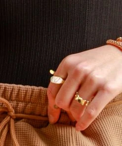 CUPSHE Etta Copper Shell Shiny Solid Golden Ring Accs & Clothing