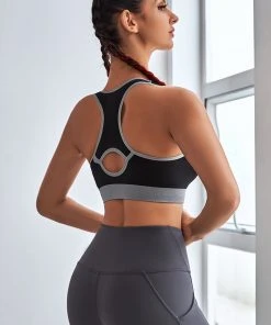 CUPSHE Accs & Clothing Creekside U-neck Front Zipper Cut Out Sports Bra