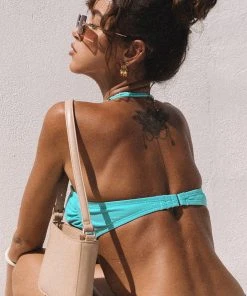 CUPSHE Arizona Road Trip Back Hook Solid Bikini Top