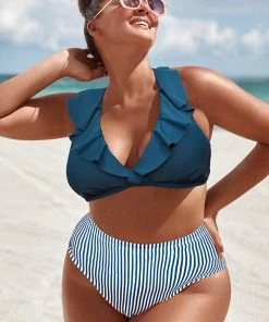 CUPSHE 4th Of July Ruffled Lace Up Bralette & Sea Shore Stripe Plus Size Bikini Set