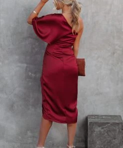 CUPSHE Ramla Burgundy Sheath One-shoulder Dress
