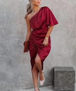 CUPSHE Ramla Burgundy Sheath One-shoulder Dress