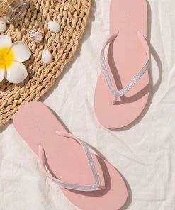 CUPSHE Brisbane Minimalist Flip Flops Accs & Clothing