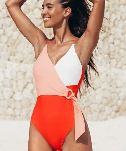 CUPSHE Cute Colorblock Wrap Crisscross One Piece Swimsuit