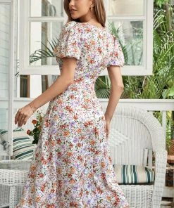 CUPSHE Cassia Bubble Sleeve V-Neck A-Shape Dress