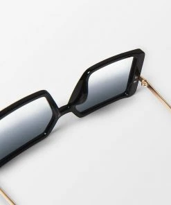 CUPSHE Accs & Clothing Black Magic Oversized Sunglasses